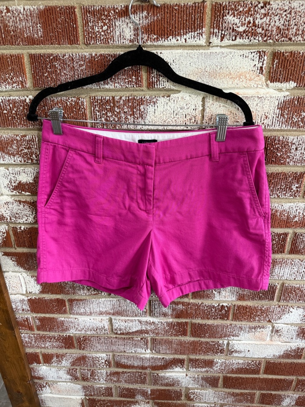 J. Crew Bright Fuchsia Cotton chino Shorts size 8 Classic Preppy